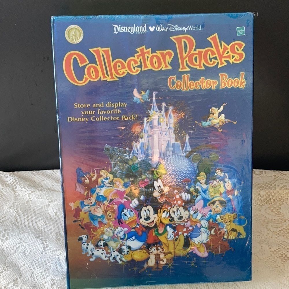 2007 Disney Collector Packs Collector Book New in book sealed